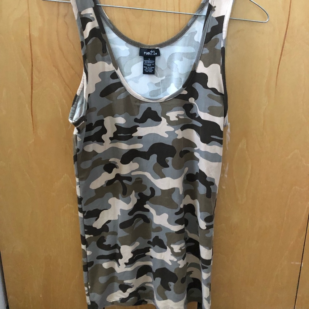 Camo top